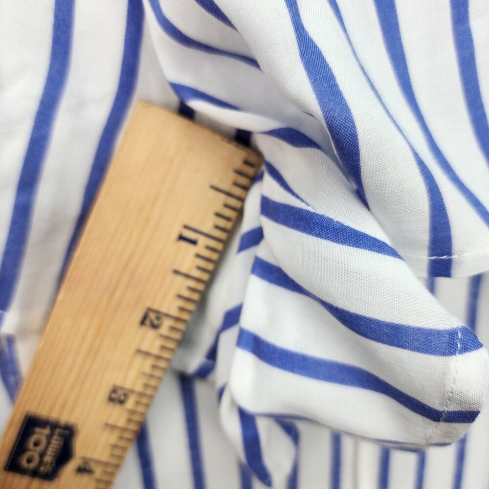 NWT Olia Wrap Sundress JR Medium Blue White Stripe Dress Pockets Built-In Shorts - Picture 15 of 16